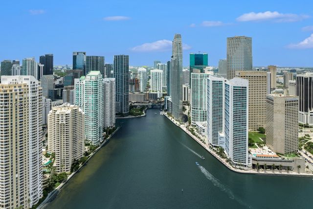 300 BISCAYNE BOULEVARD WAY 3302E, Miami, FL 33131
