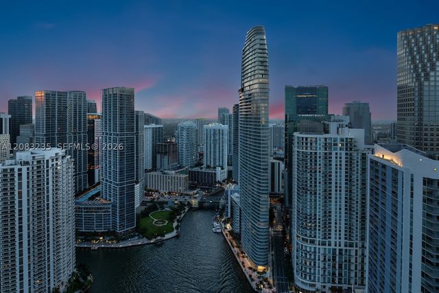 300 BISCAYNE BOULEVARD WAY 3302E, Miami, FL 33131
