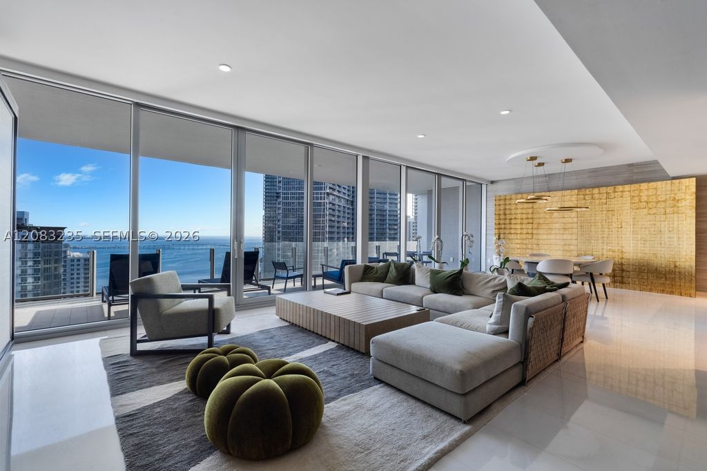 300 BISCAYNE BOULEVARD WAY 3302E, Miami, FL 33131