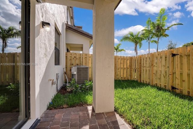 250 SW 159th Lane, Pembroke Pines, FL 33027