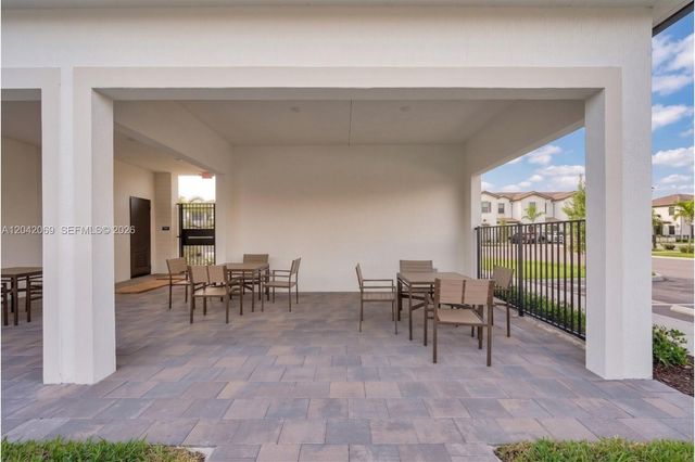 250 SW 159th Lane, Pembroke Pines, FL 33027