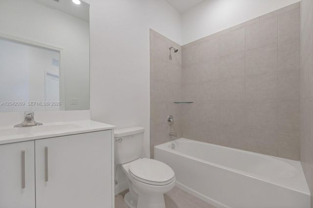 250 SW 159th Lane, Pembroke Pines, FL 33027