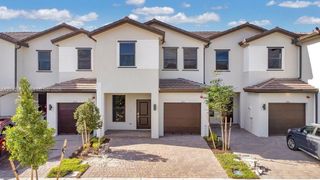250 SW 159th Lane, Pembroke Pines, FL 33027