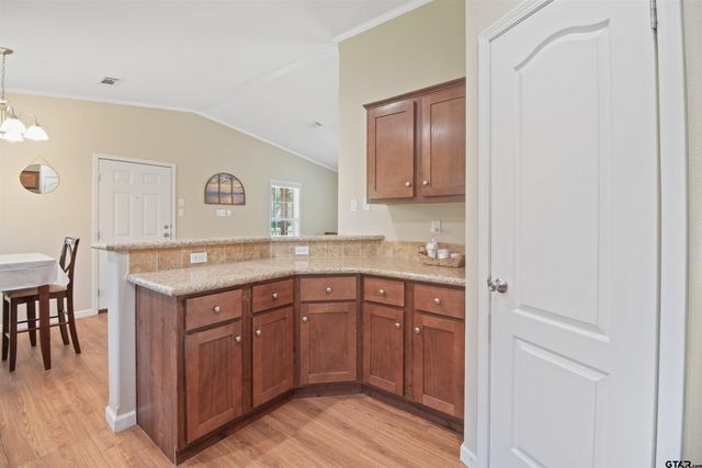11165 CR 4117, Frankston, TX 75763
