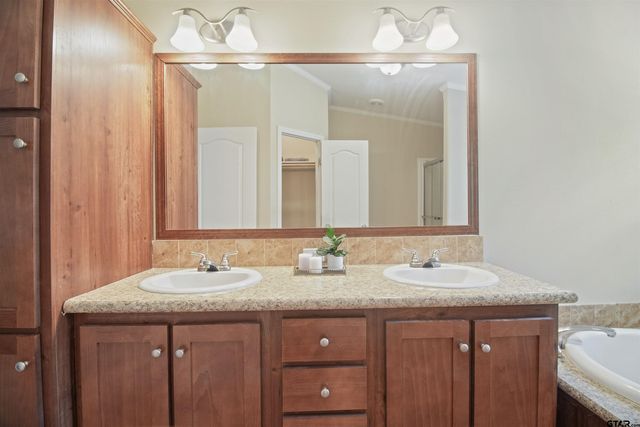 11165 CR 4117, Frankston, TX 75763