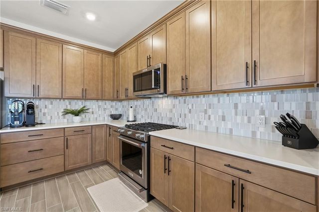 20035 Terrawalk CIR, Alva, FL 33920