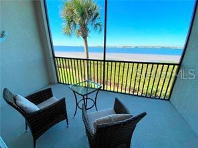 1020 TIDEWATER SHORES LOOP 304, Bradenton, FL 34208