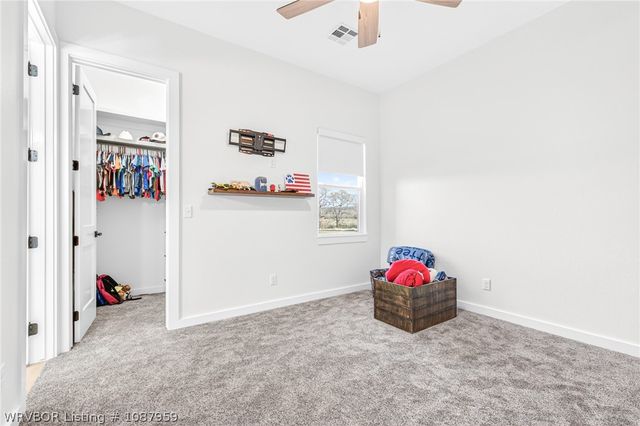 600 E McKenzie Avenue, Pocola, OK 74902