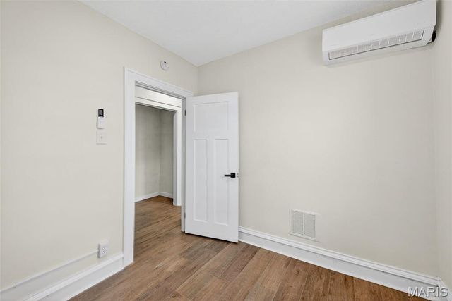 5803 S Kingshighway Boulevard 2N, St Louis, MO 63109