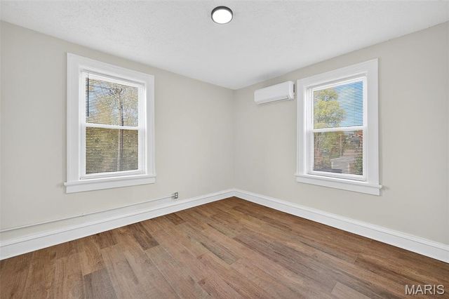 5803 S Kingshighway Boulevard 2N, St Louis, MO 63109