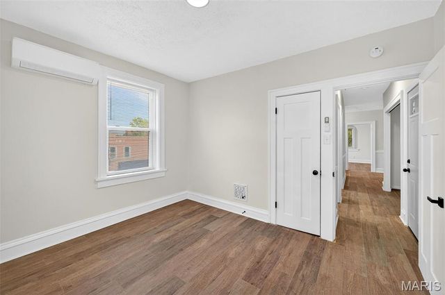 5803 S Kingshighway Boulevard 2N, St Louis, MO 63109