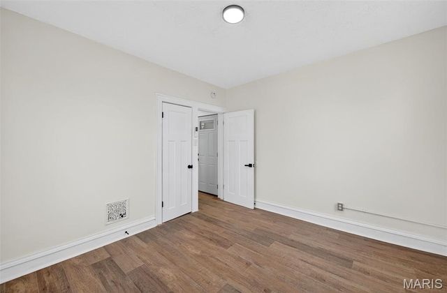 5803 S Kingshighway Boulevard 2N, St Louis, MO 63109