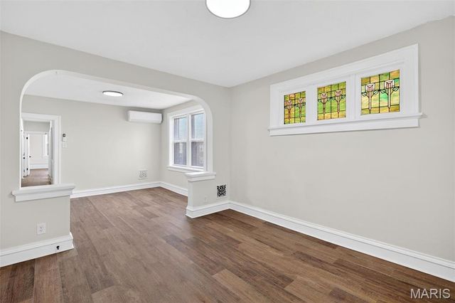 5803 S Kingshighway Boulevard 2N, St Louis, MO 63109