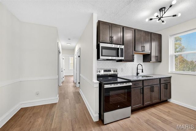 5803 S Kingshighway Boulevard 2N, St Louis, MO 63109