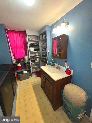 325 N FRANKLIN ST, Hanover, PA 17331