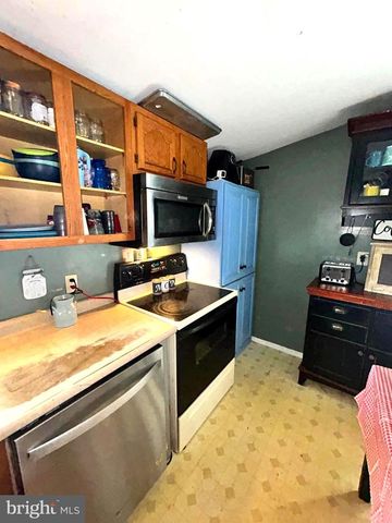 325 N FRANKLIN ST, Hanover, PA 17331