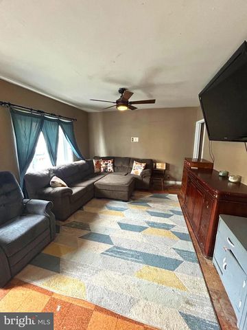 325 N FRANKLIN ST, Hanover, PA 17331