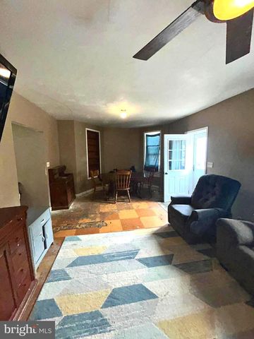 325 N FRANKLIN ST, Hanover, PA 17331