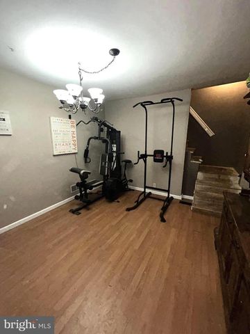 325 N FRANKLIN ST, Hanover, PA 17331