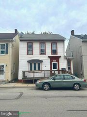325 N FRANKLIN ST, Hanover, PA 17331
