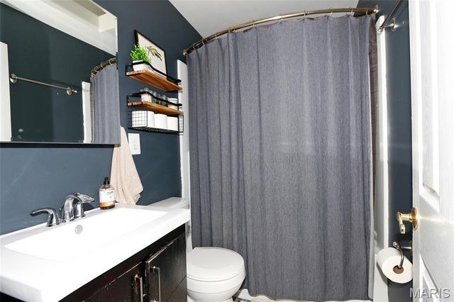 625 Nancy Drive, St Charles, MO 63301