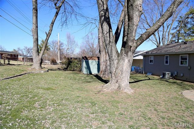 625 Nancy Drive, St Charles, MO 63301