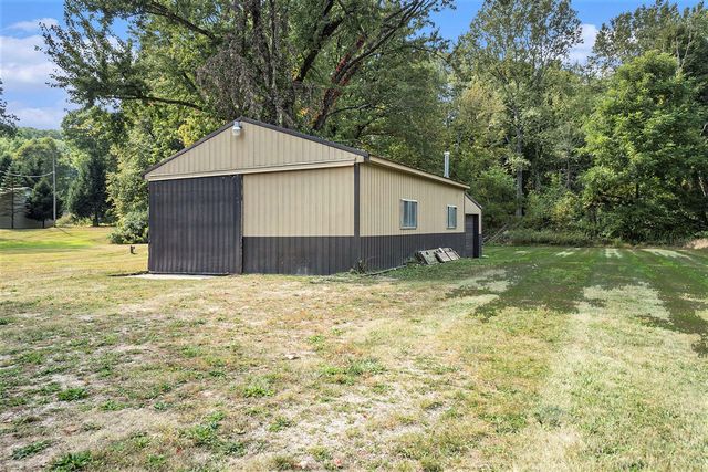 7842 Main Street, Newaygo, MI 49337