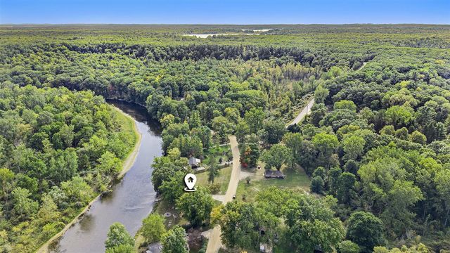 7842 Main Street, Newaygo, MI 49337