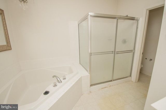 8935 EXECUTIVE CLUB DR, Delmar, MD 21875