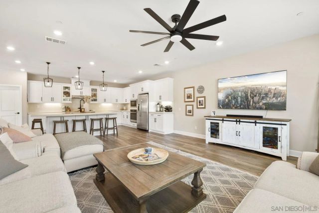 3068 Mimlus Pl, Escondido, CA 92029