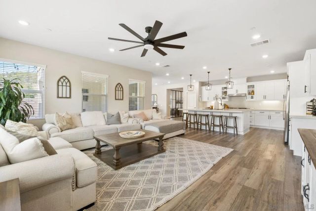 3068 Mimlus Pl, Escondido, CA 92029