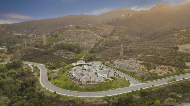 3068 Mimlus Pl, Escondido, CA 92029