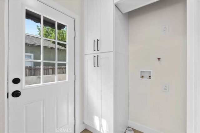 2481 S Westgate Avenue, Los Angeles, CA 90064