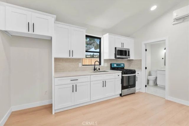 2481 S Westgate Avenue, Los Angeles, CA 90064