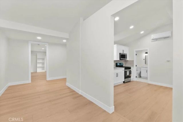 2481 S Westgate Avenue, Los Angeles, CA 90064