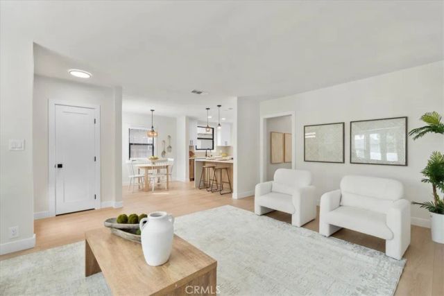 2481 S Westgate Avenue, Los Angeles, CA 90064