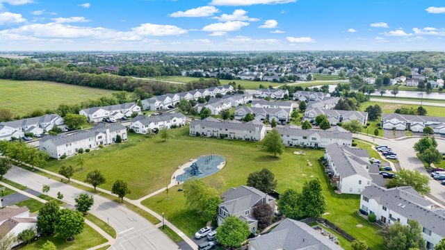 14828 W Victoria Crossing Way, Lockport, IL 60441