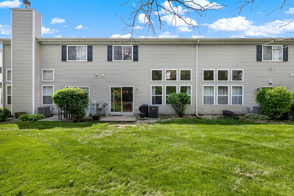 Image 26 of property listing at 14828 W Victoria Crossing Way, Lockport, IL 60441