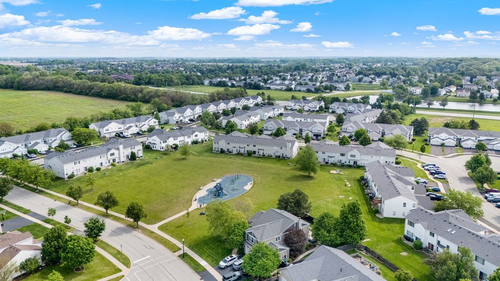 Image 30 of property listing at 14828 W Victoria Crossing Way, Lockport, IL 60441