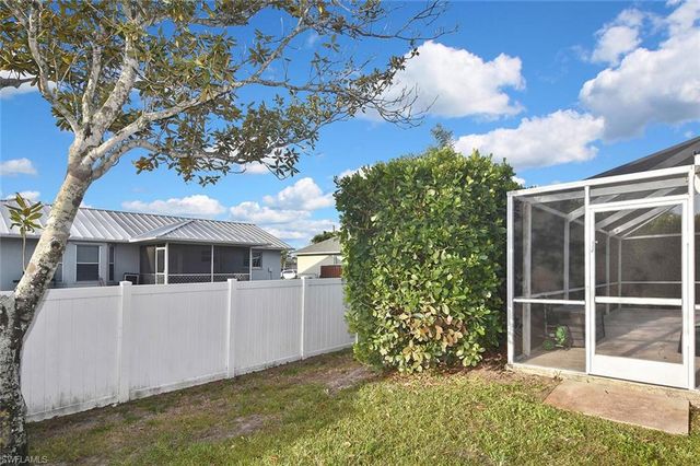 9132 Bryant RD, Fort Myers, FL 33967