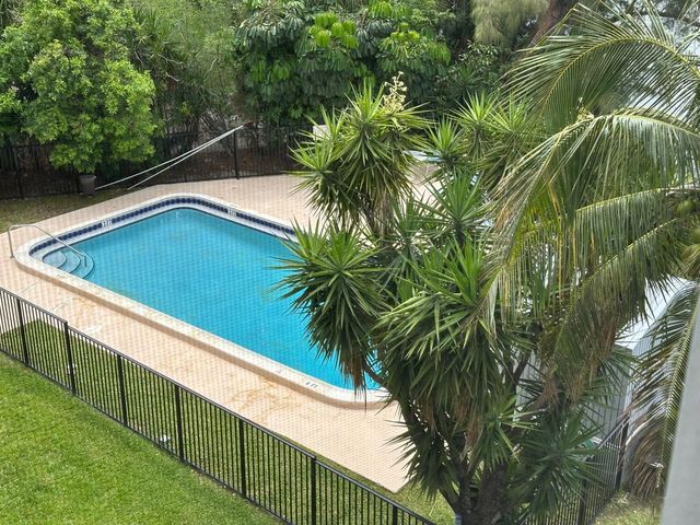 4311 Crystal Lake Drive 407, Deerfield Beach, FL 33064