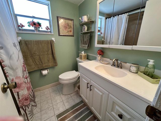 4311 Crystal Lake Drive 407, Deerfield Beach, FL 33064