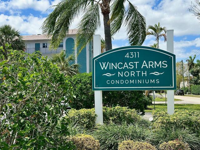 4311 Crystal Lake Drive 407, Deerfield Beach, FL 33064