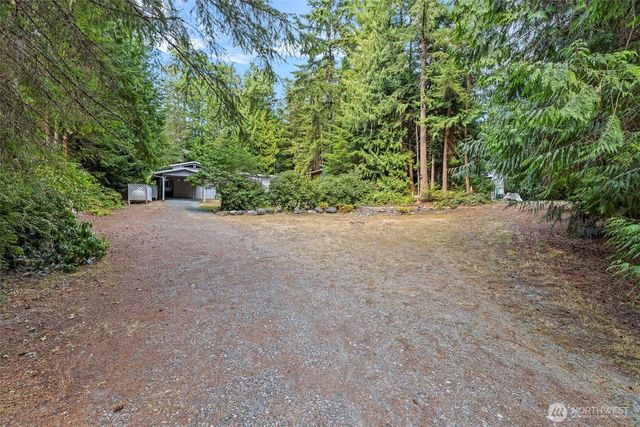 7589 Bailey Road, Clinton, WA 98236