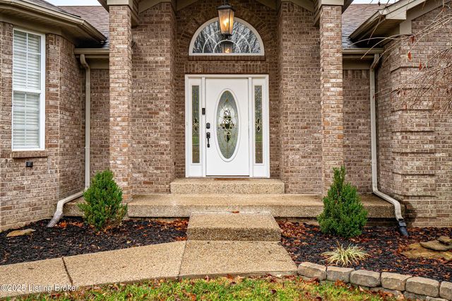 1811 Shelbyville Rd, Taylorsville, KY 40071