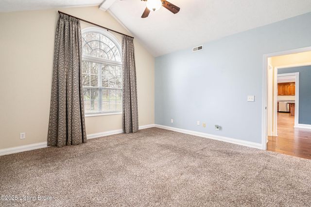 1811 Shelbyville Rd, Taylorsville, KY 40071