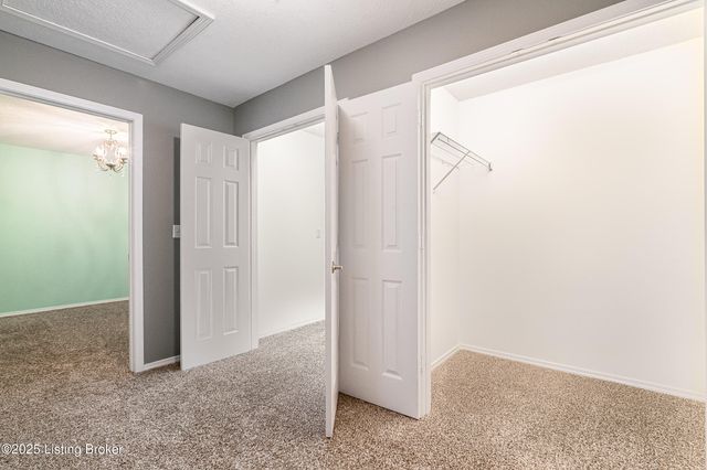 1811 Shelbyville Rd, Taylorsville, KY 40071