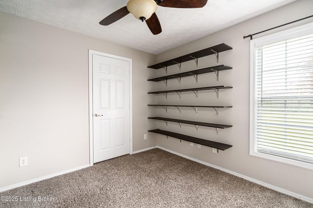 1811 Shelbyville Rd, Taylorsville, KY 40071