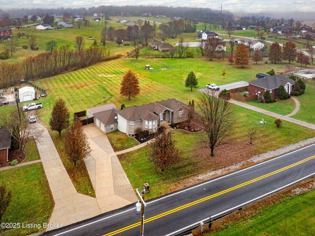 1811 Shelbyville Rd, Taylorsville, KY 40071