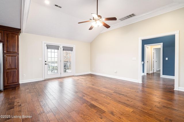 1811 Shelbyville Rd, Taylorsville, KY 40071